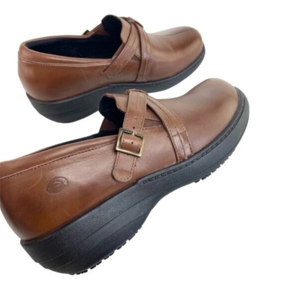 Abeo Closed Back Bella Clogs in Brown Leather - Picture 6 of 8
